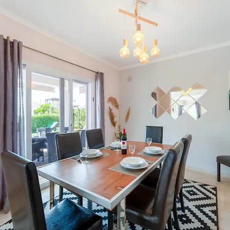 Lusa Villa Vilamoura