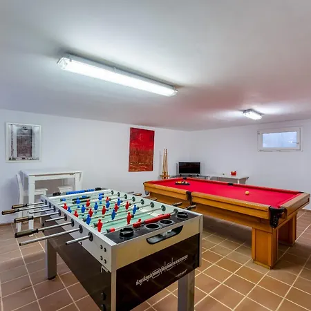 Lusa Villa *